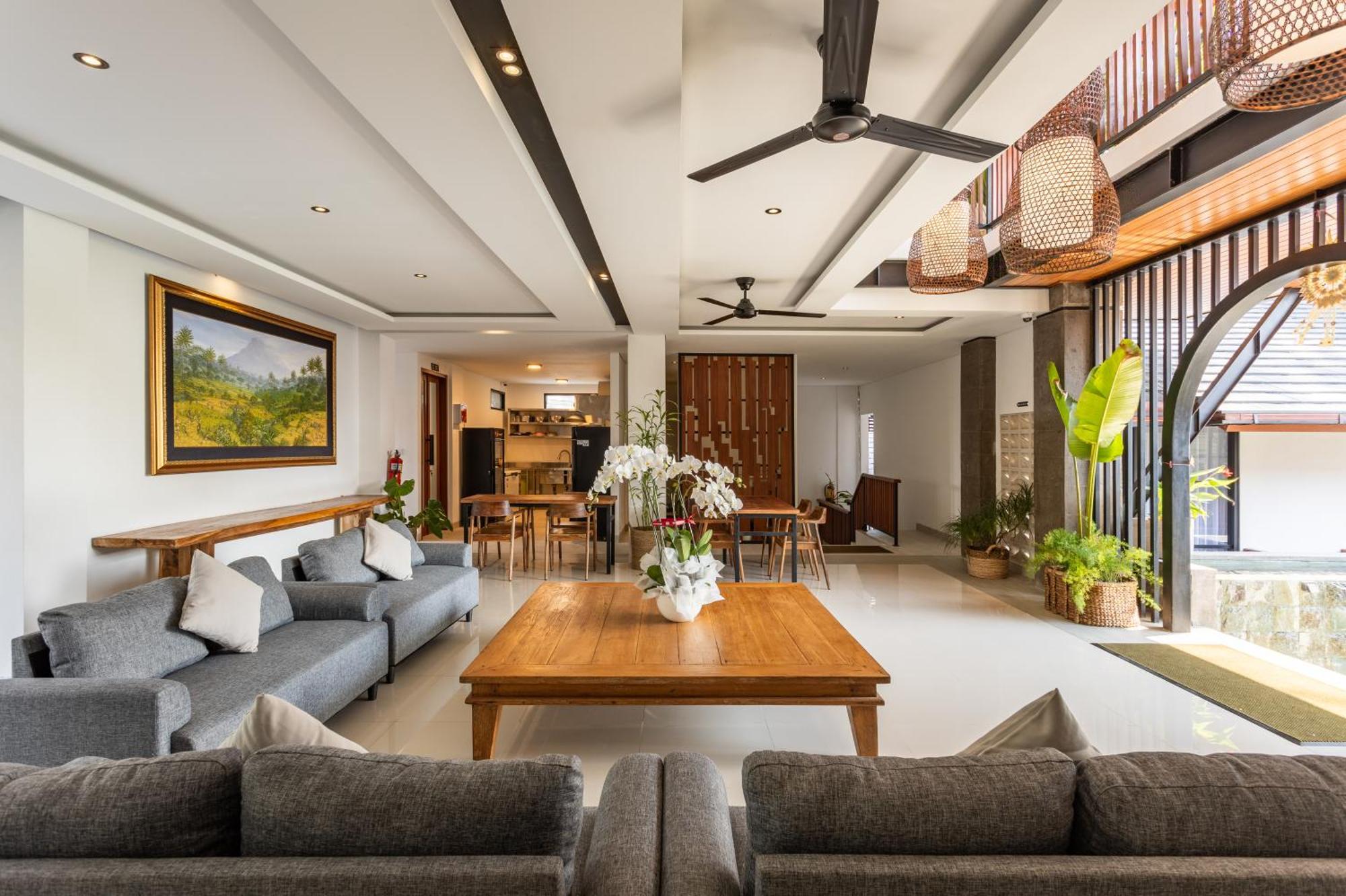 Hotel Paripadi