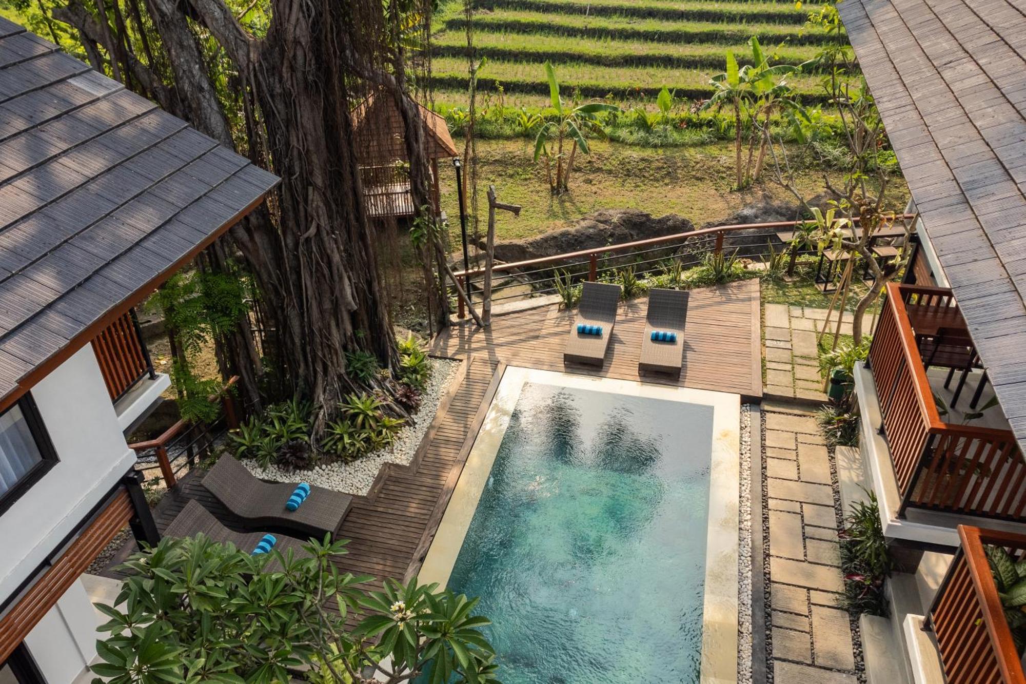 Paripadi Hotel