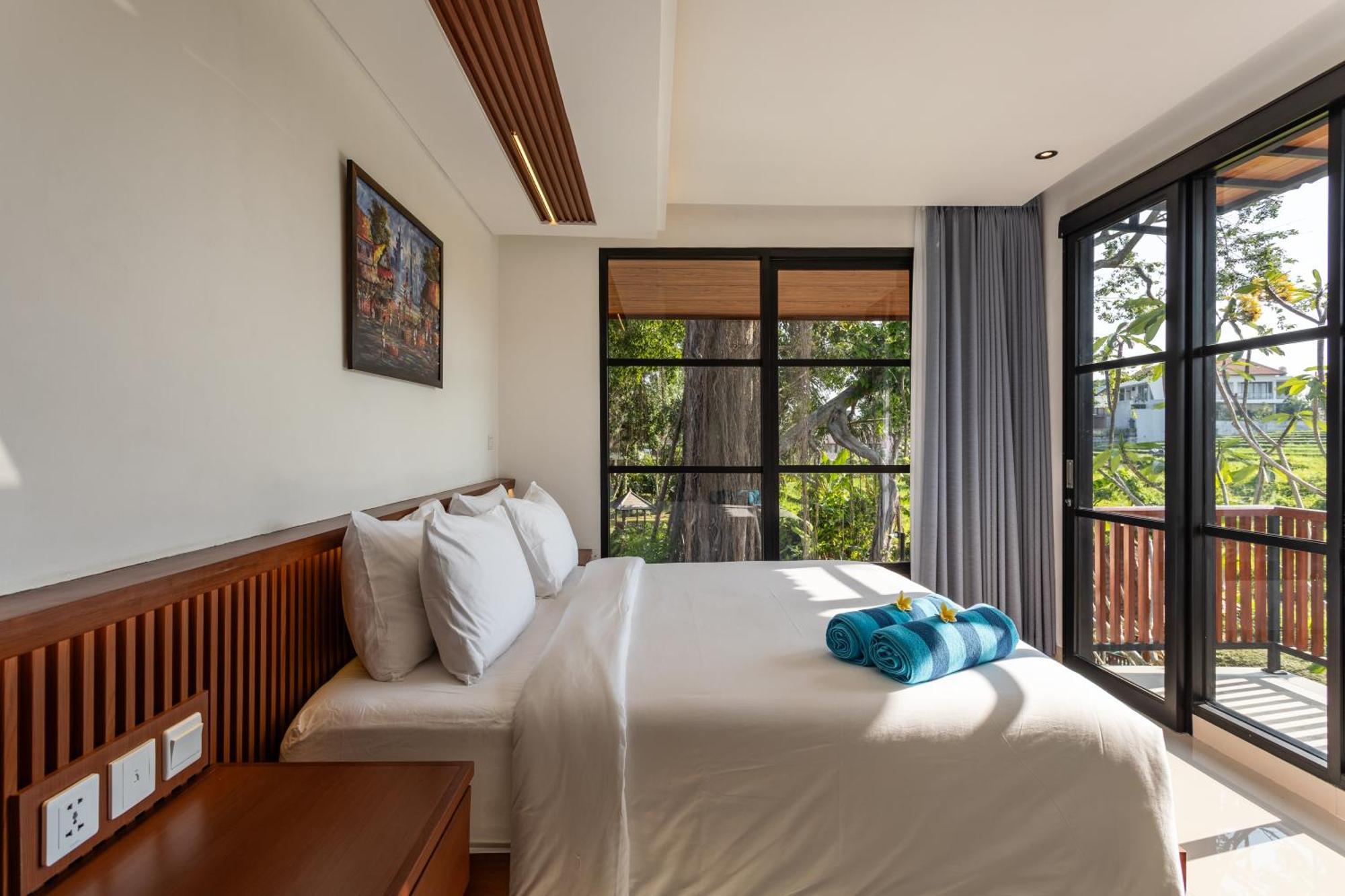 Paripadi Hotel